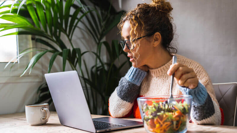 What To Do If You Choke While You’re Alone | Manatee Memorial Hospital